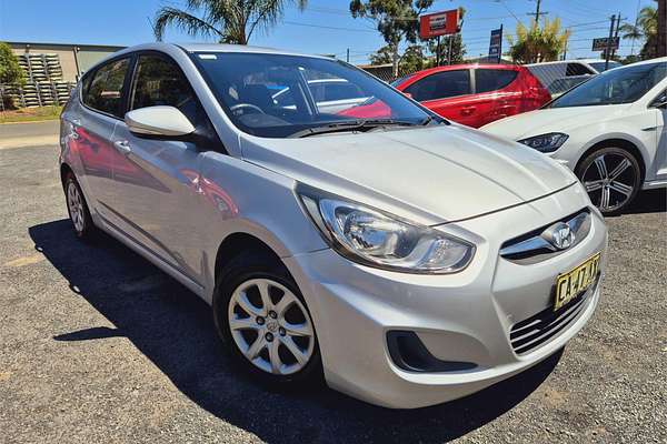 2014 Hyundai Accent Active RB2