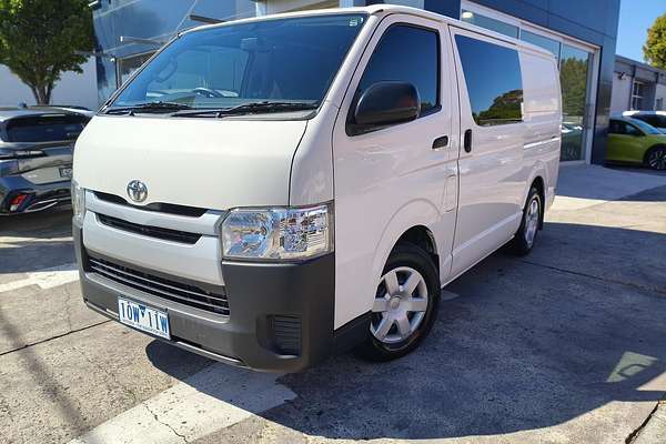 2018 Toyota Hiace TRH201R LWB