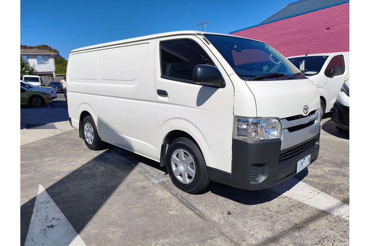 2018 Toyota Hiace TRH201R LWB