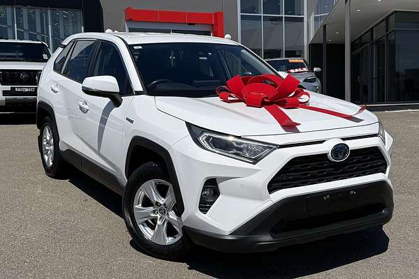 2020 Toyota RAV4 GX AXAH54R