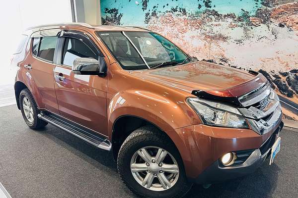 2015 Isuzu MU-X LS-T