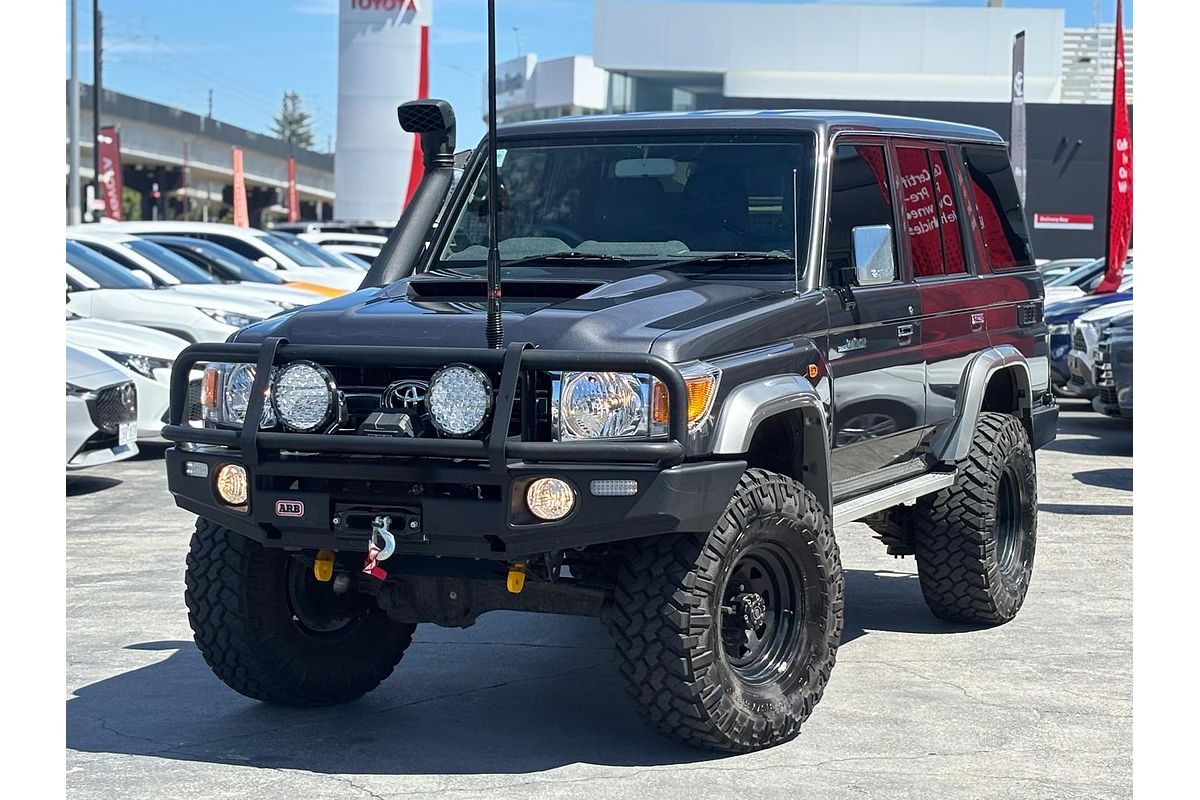 2021 Toyota Landcruiser GXL VDJ76R