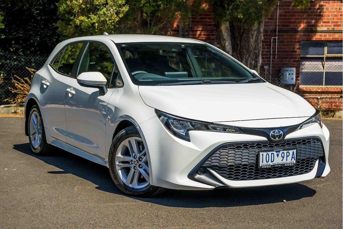 2018 Toyota Corolla Ascent Sport MZEA12R