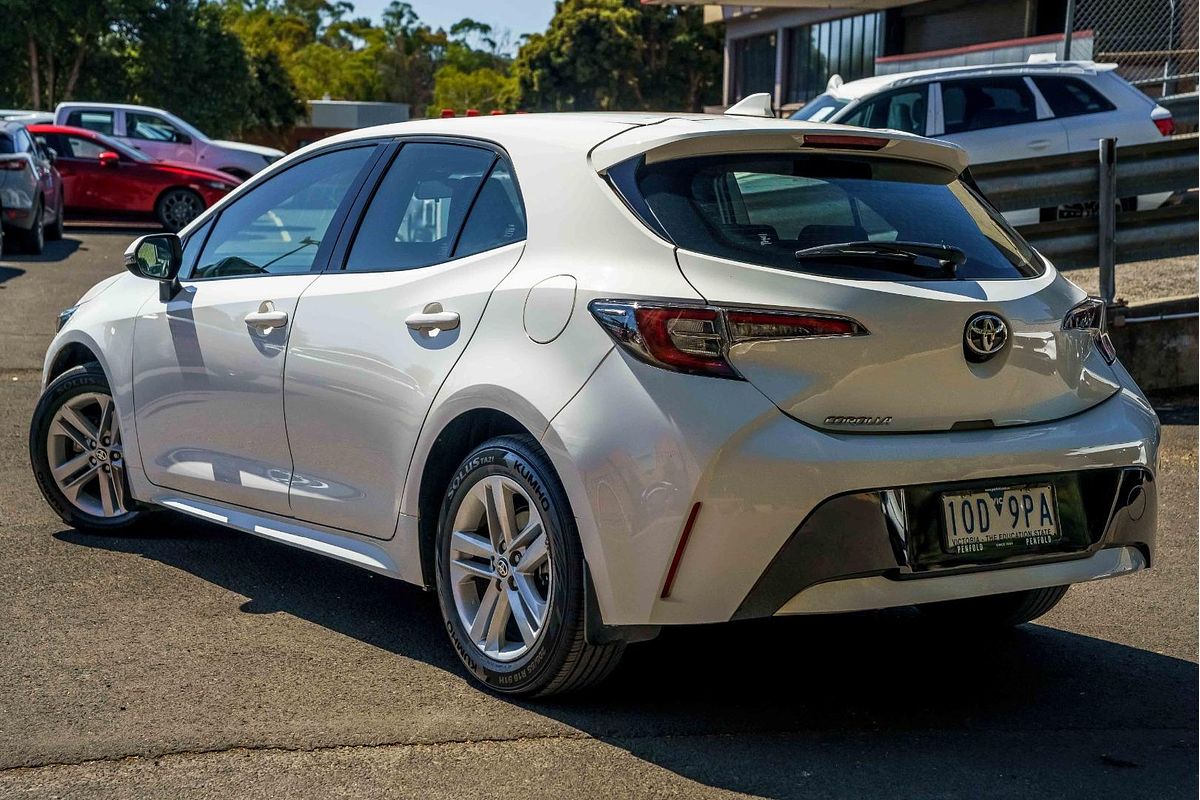 2018 Toyota Corolla Ascent Sport MZEA12R