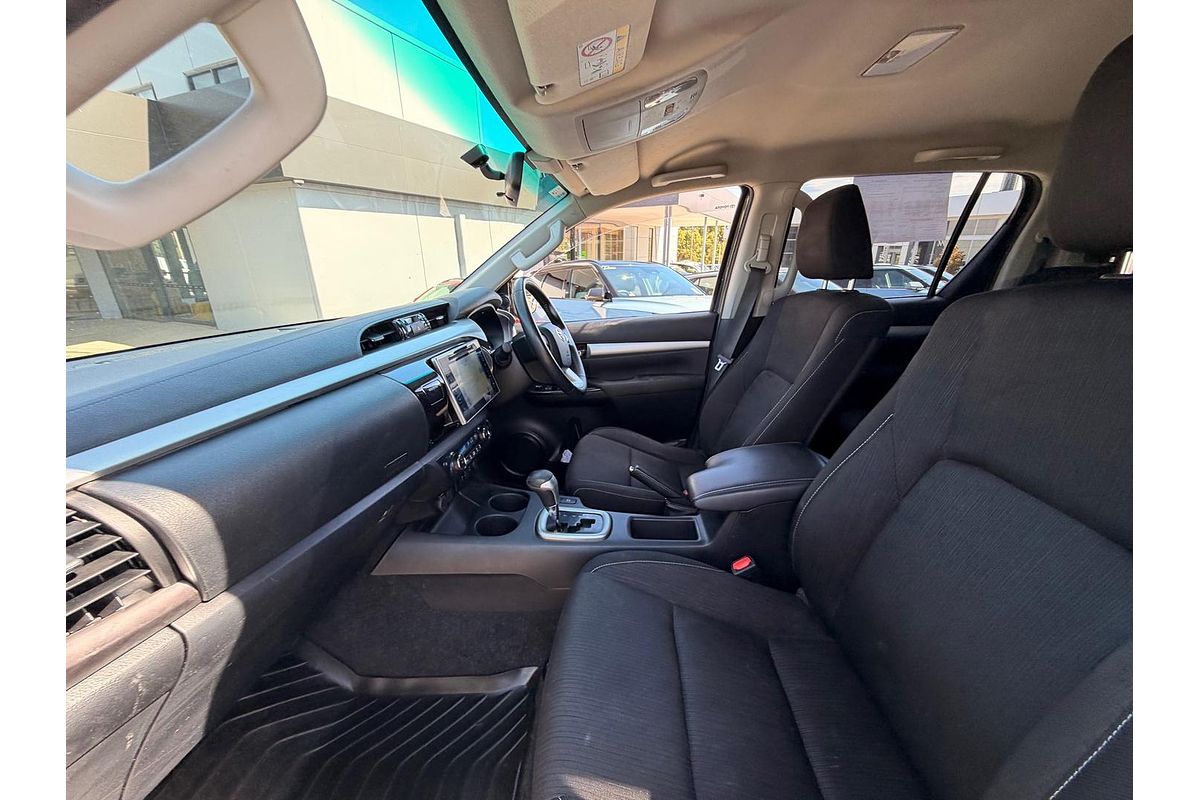 2018 Toyota Hilux SR5 GUN126R 4X4