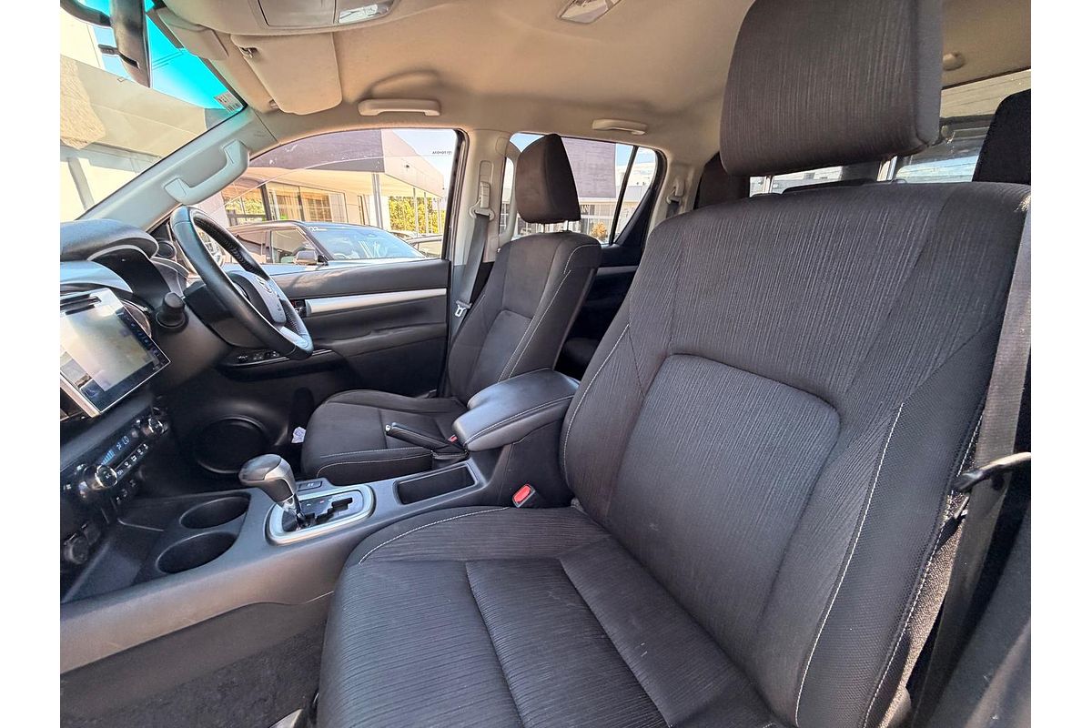 2018 Toyota Hilux SR5 GUN126R 4X4