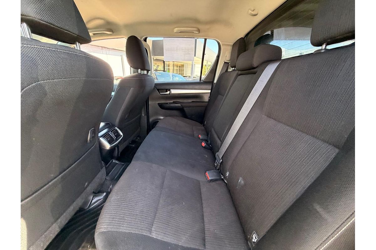 2018 Toyota Hilux SR5 GUN126R 4X4
