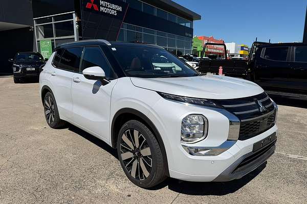 2025 Mitsubishi Outlander Exceed Tourer ZM