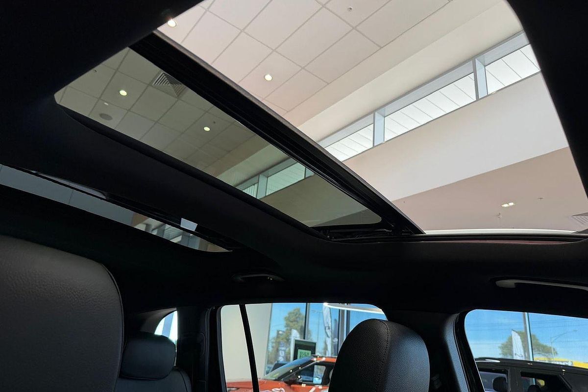 2021 Mercedes-Benz GLB-Class GLB200 X247