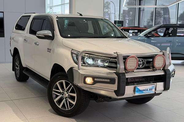 2015 Toyota Hilux SR5 GUN126R 4X4