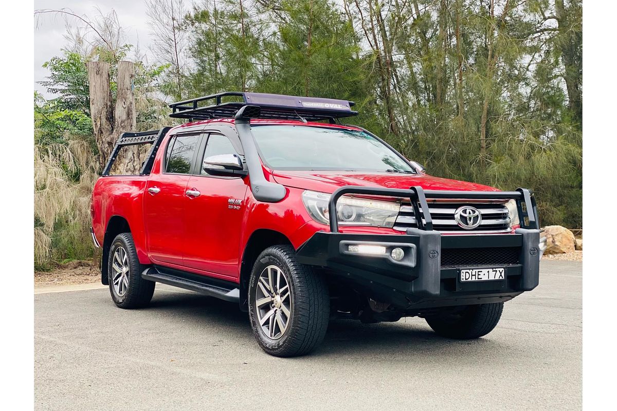 2015 Toyota Hilux SR5 GUN126R
