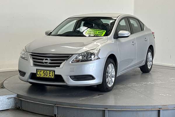2013 Nissan Pulsar ST B17