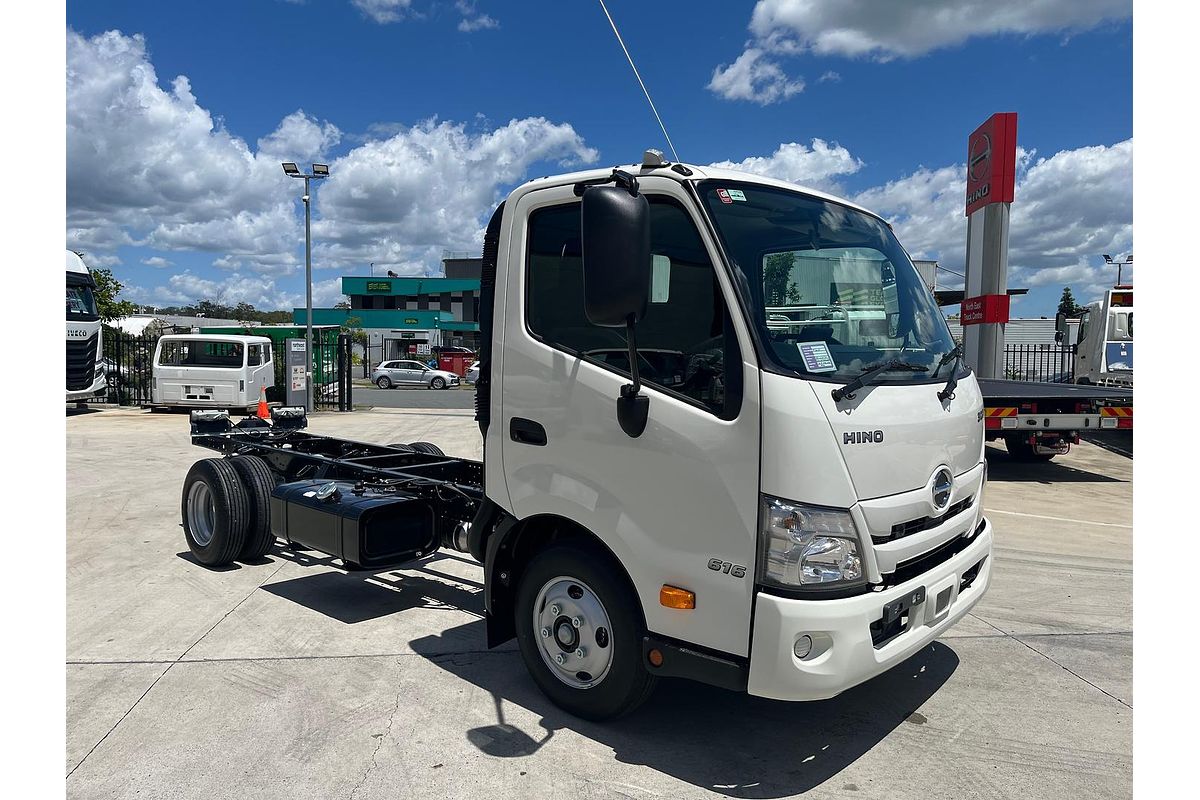 2025 Hino 300 616 4x2