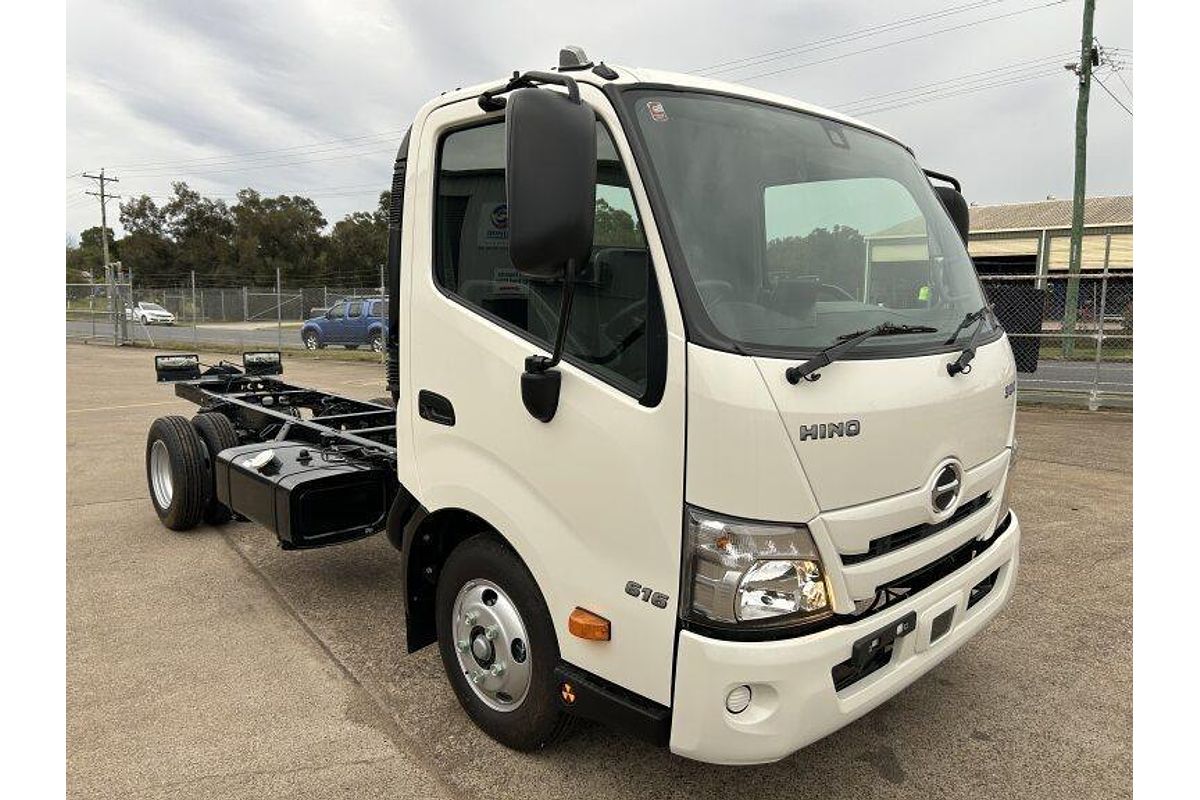 2025 Hino 300 616 616 4x2