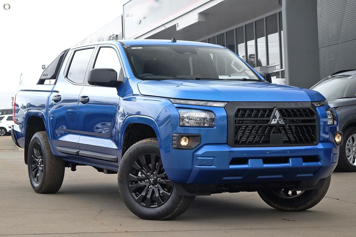 2025 Mitsubishi Triton GLX-R MV 4X4