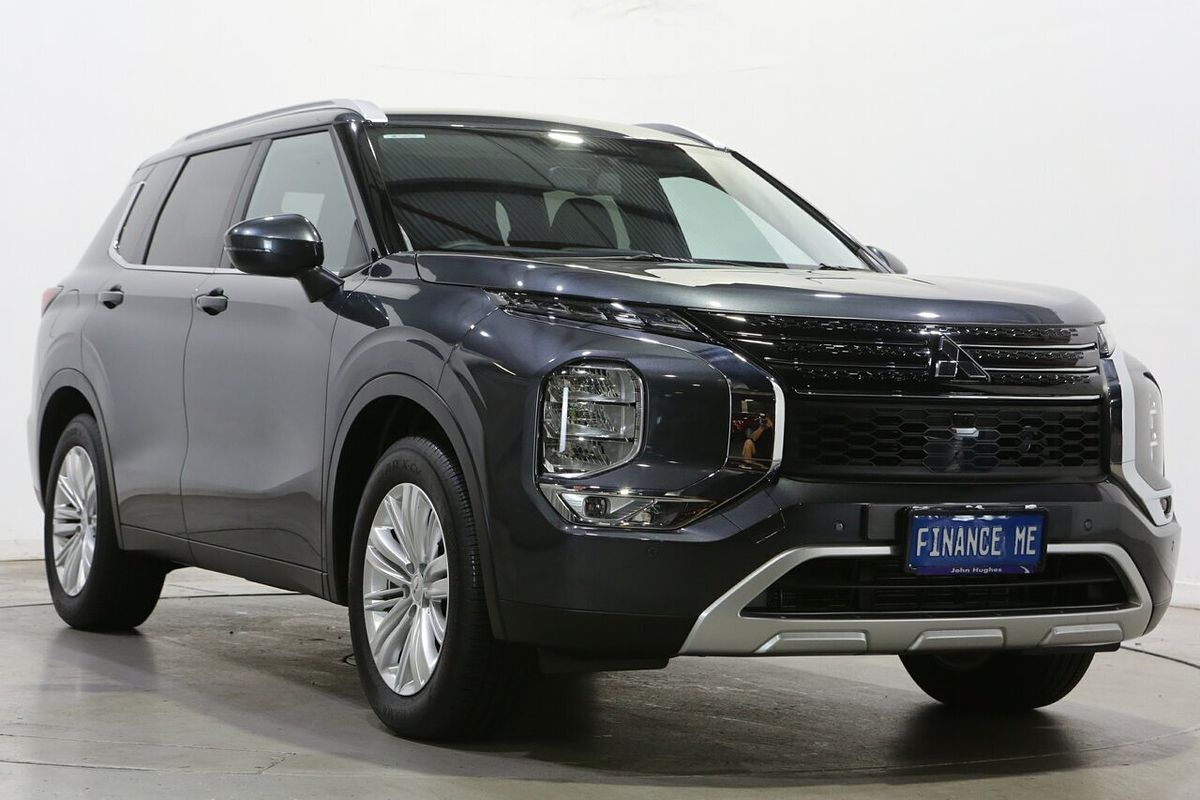 2025 Mitsubishi Outlander LS ZM