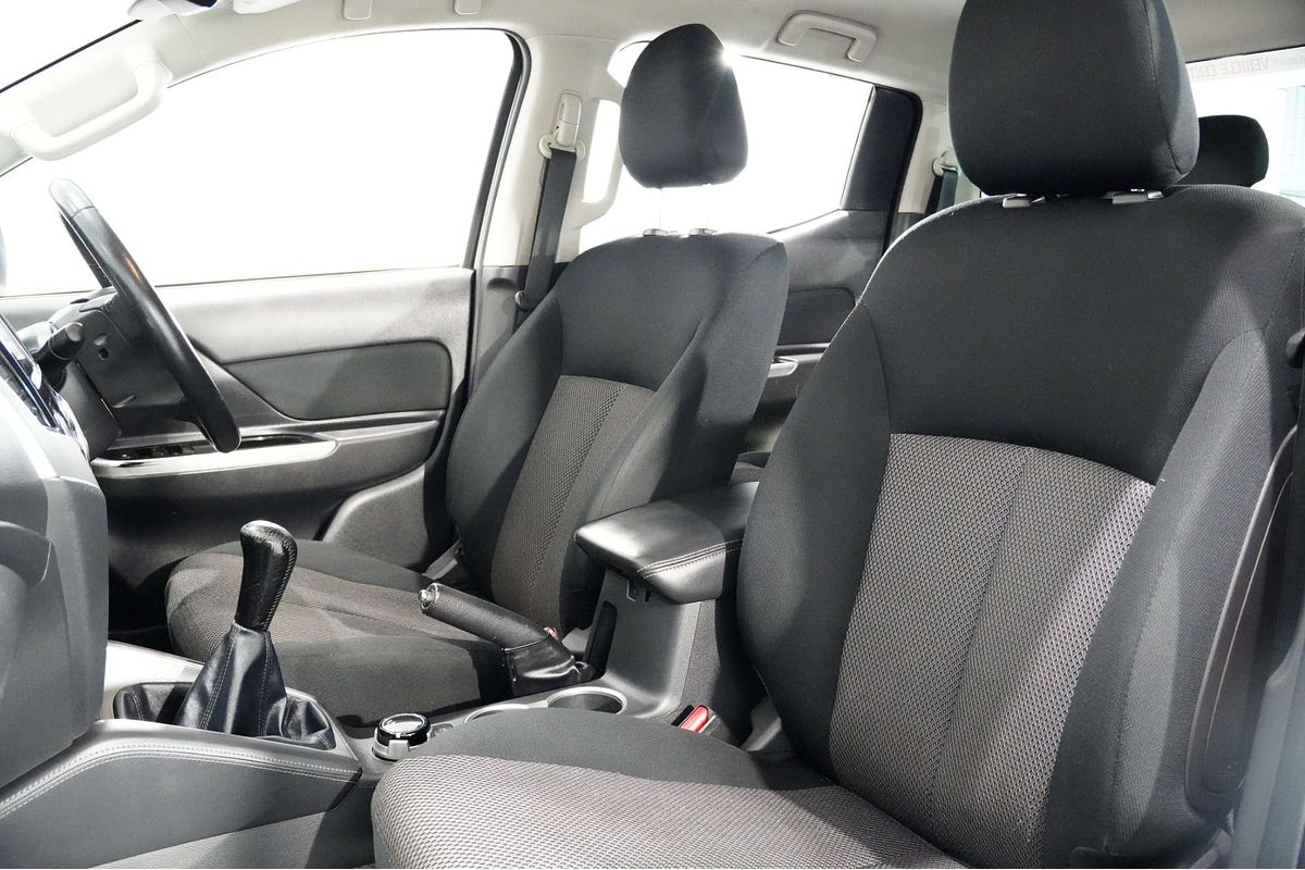 2021 Mitsubishi Triton GLS MR 4X4