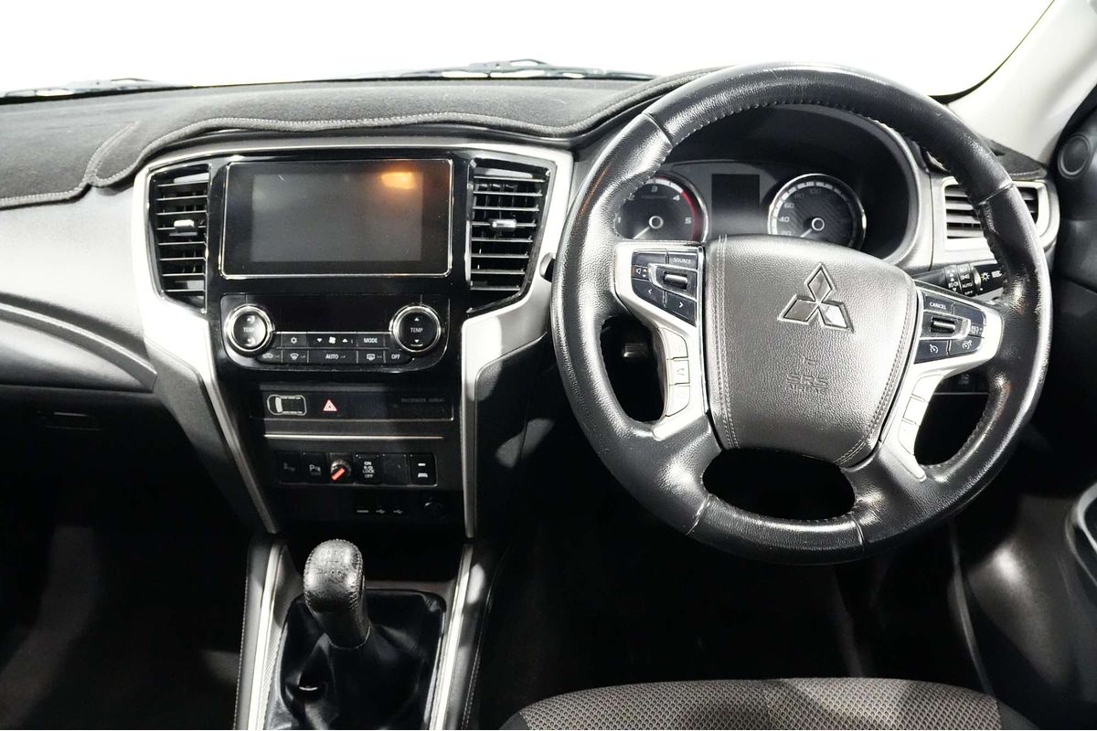 2021 Mitsubishi Triton GLS MR 4X4
