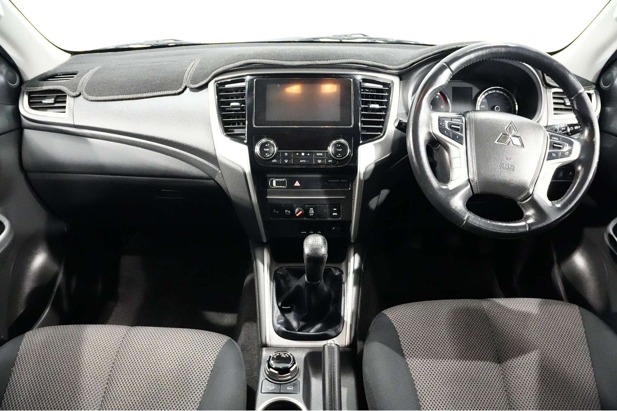 2021 Mitsubishi Triton GLS MR 4X4