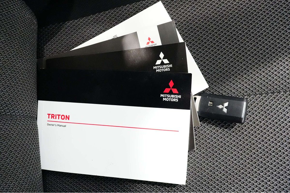 2021 Mitsubishi Triton GLS MR 4X4