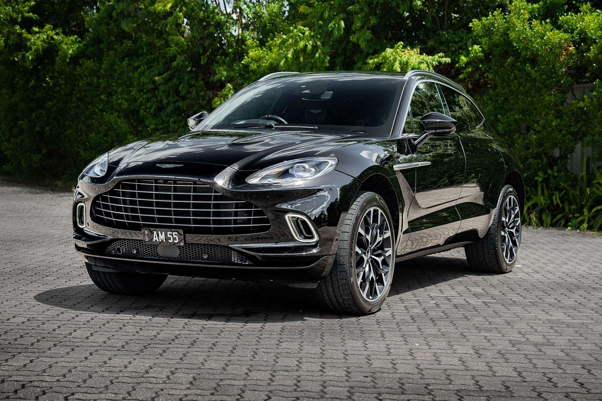 2020 Aston Martin DBX
