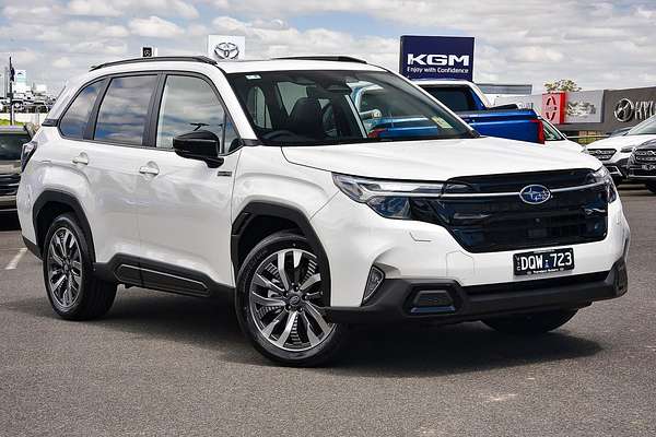 2025 Subaru Forester Hybrid Touring S6