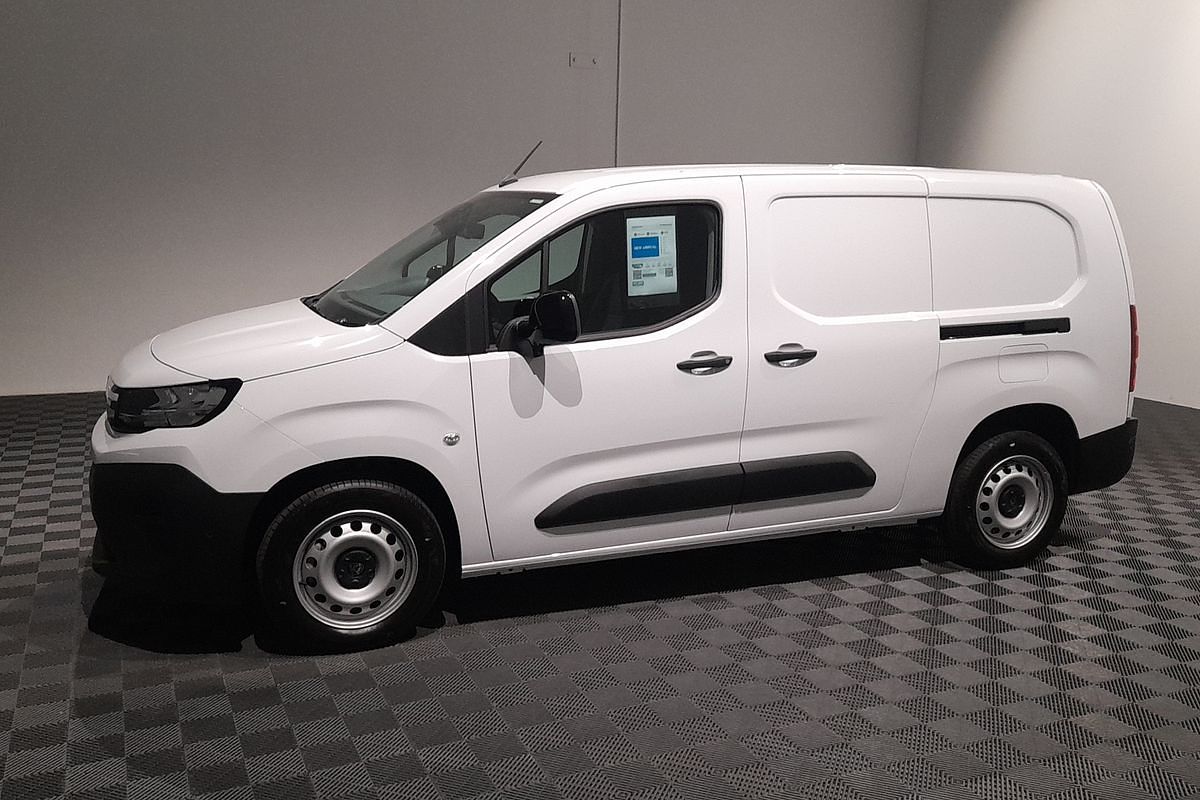 2025 Peugeot Partner Pro K9 LWB Low Roof