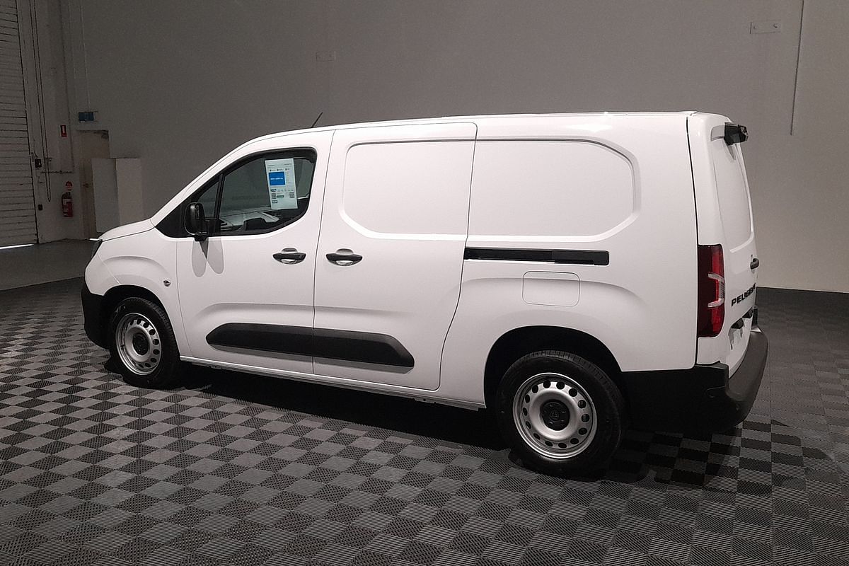 2025 Peugeot Partner Pro K9 LWB Low Roof