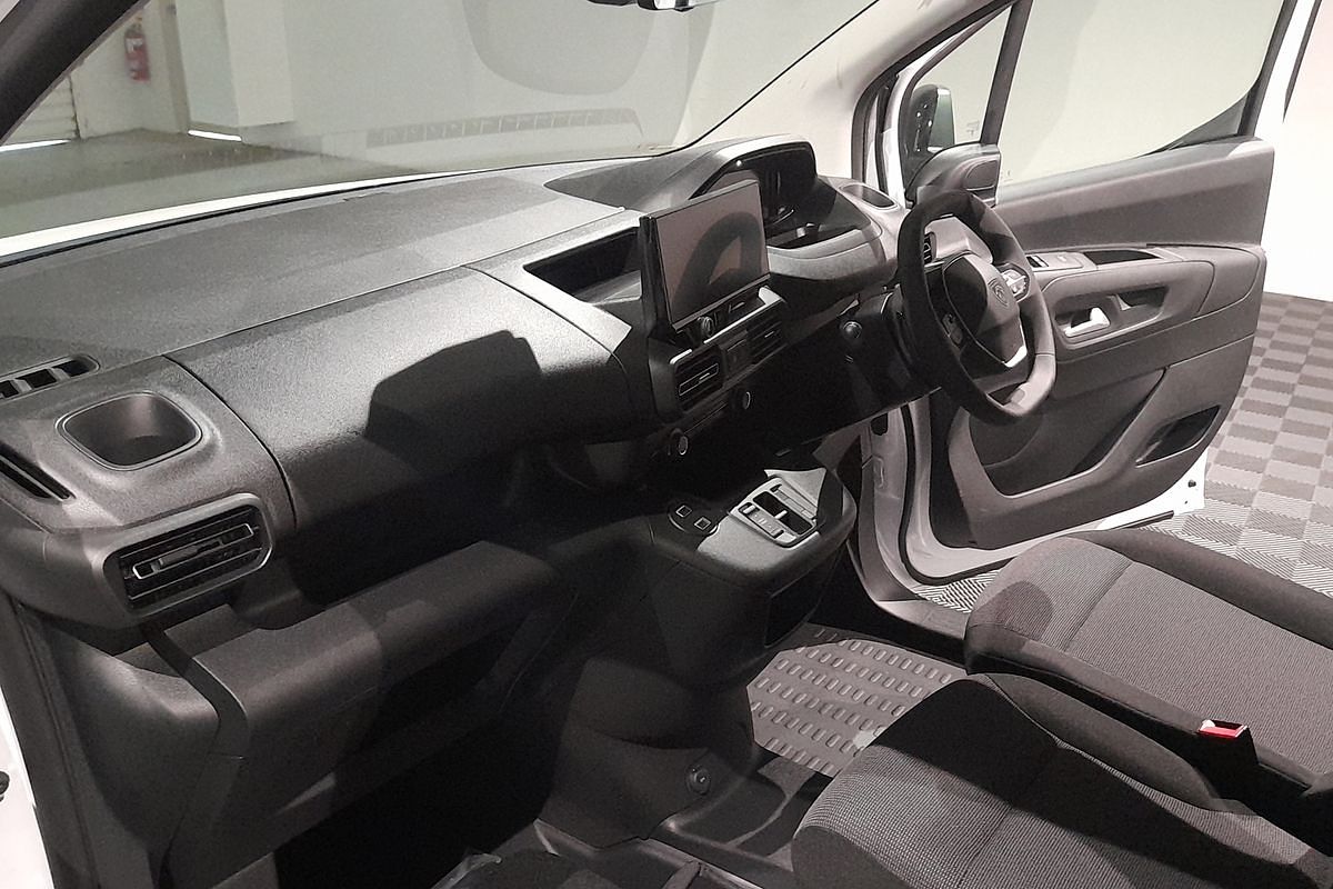 2025 Peugeot Partner Pro K9 LWB Low Roof