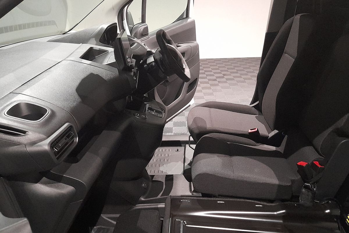 2025 Peugeot Partner Pro K9 LWB Low Roof