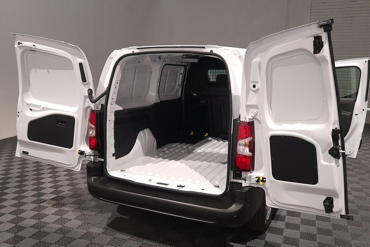 2025 Peugeot Partner Pro K9 LWB Low Roof