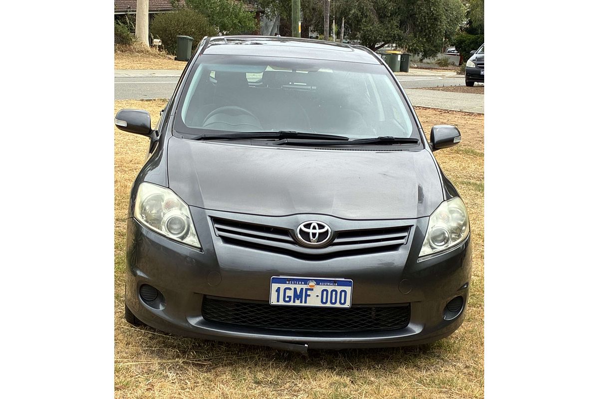 2011 Toyota Corolla Conquest ZRE152R
