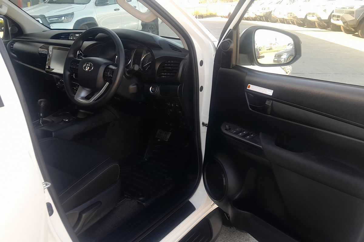 2024 Toyota Hilux SR GUN126R