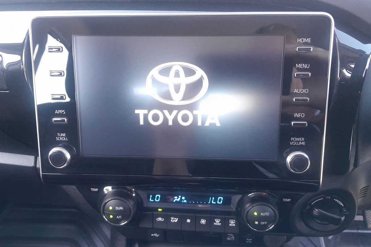 2024 Toyota Hilux SR GUN126R