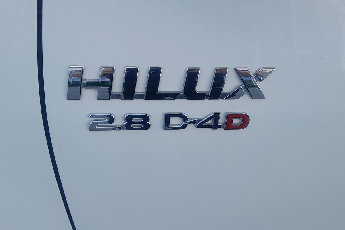 2024 Toyota Hilux SR GUN126R