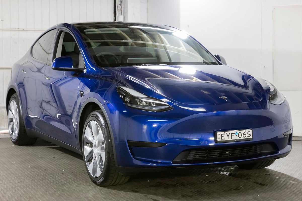 2023 Tesla Model Y Rear-Wheel Drive