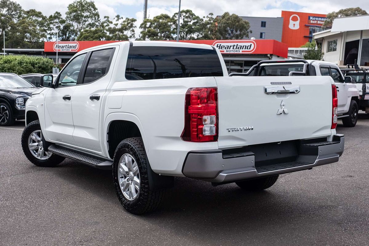 2025 Mitsubishi Triton GLX+ MV 4X4