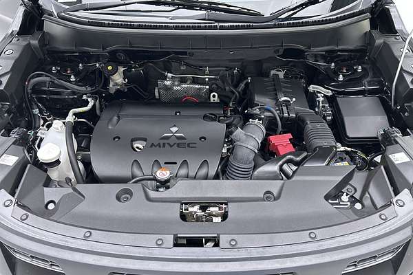 2023 Mitsubishi ASX MR XD thumb-10