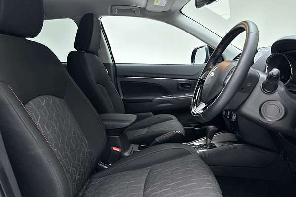 2023 Mitsubishi ASX MR XD thumb-12