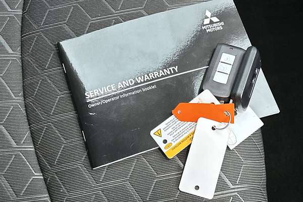 2023 Mitsubishi ASX MR XD thumb-22