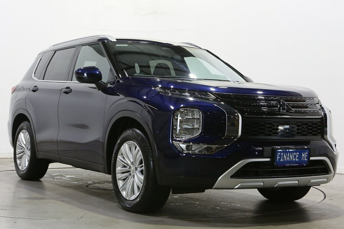 2025 Mitsubishi Outlander LS ZM