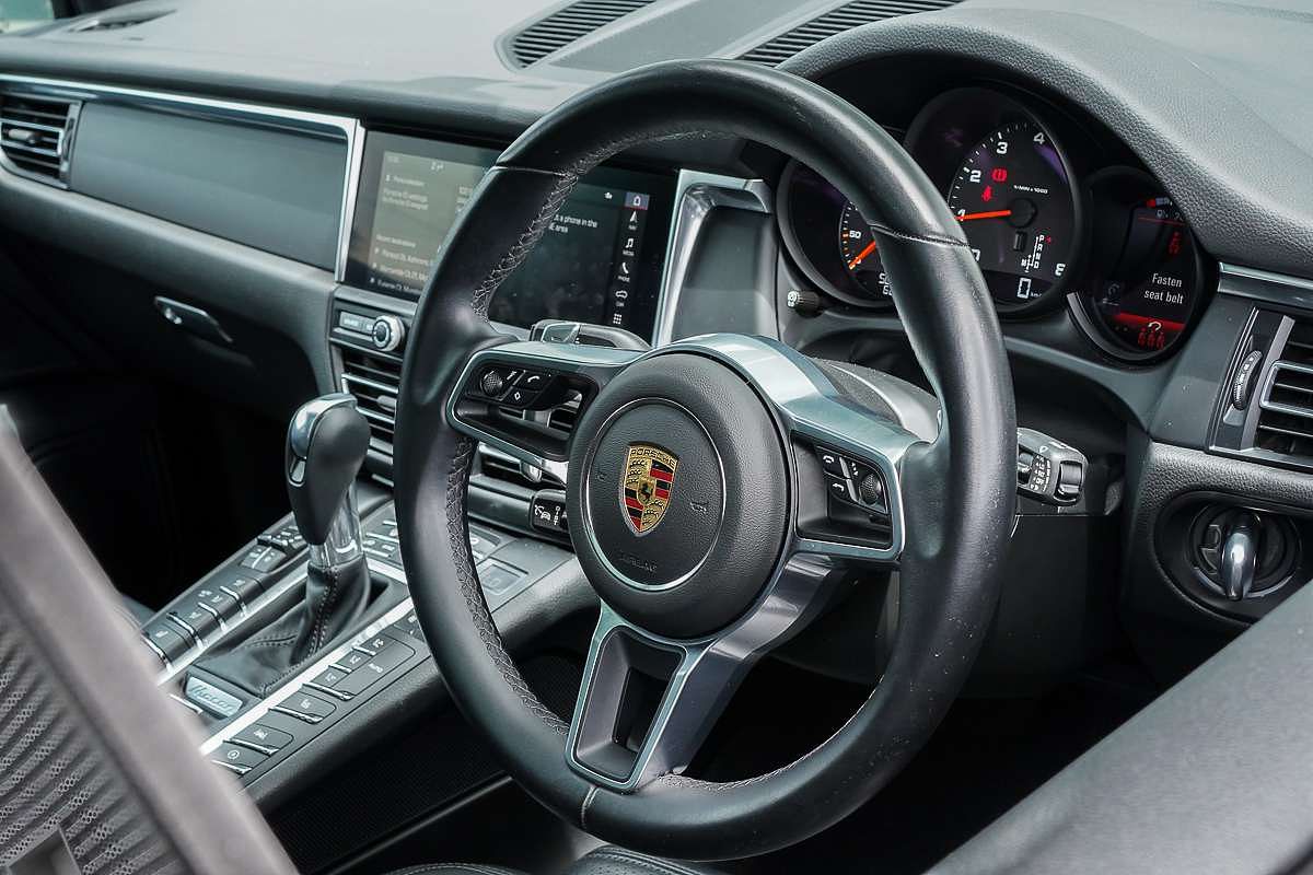 2021 Porsche Macan 95B