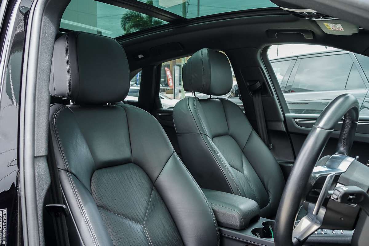 2021 Porsche Macan 95B