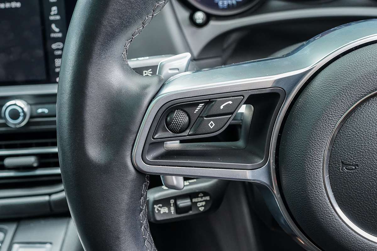 2021 Porsche Macan 95B