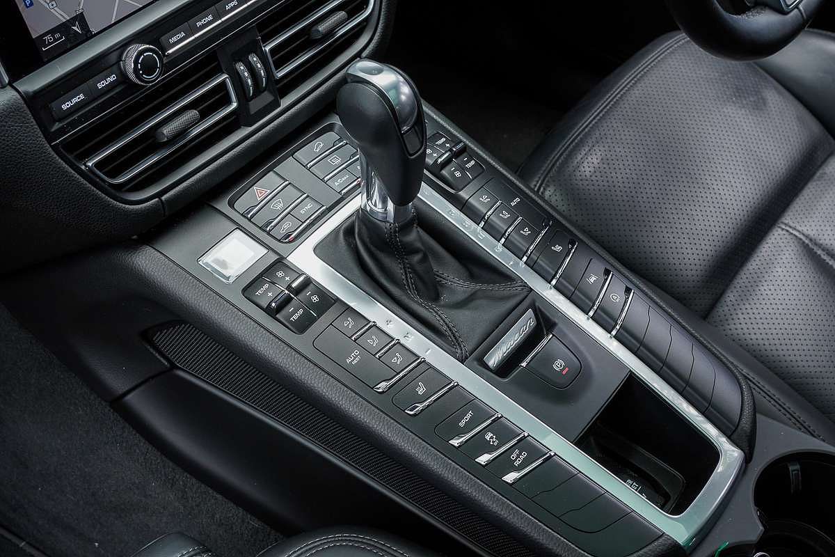 2021 Porsche Macan 95B