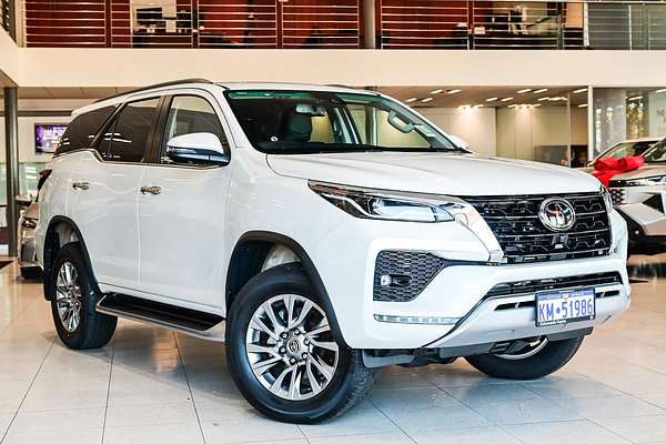 2025 Toyota Fortuner Crusade GUN156R