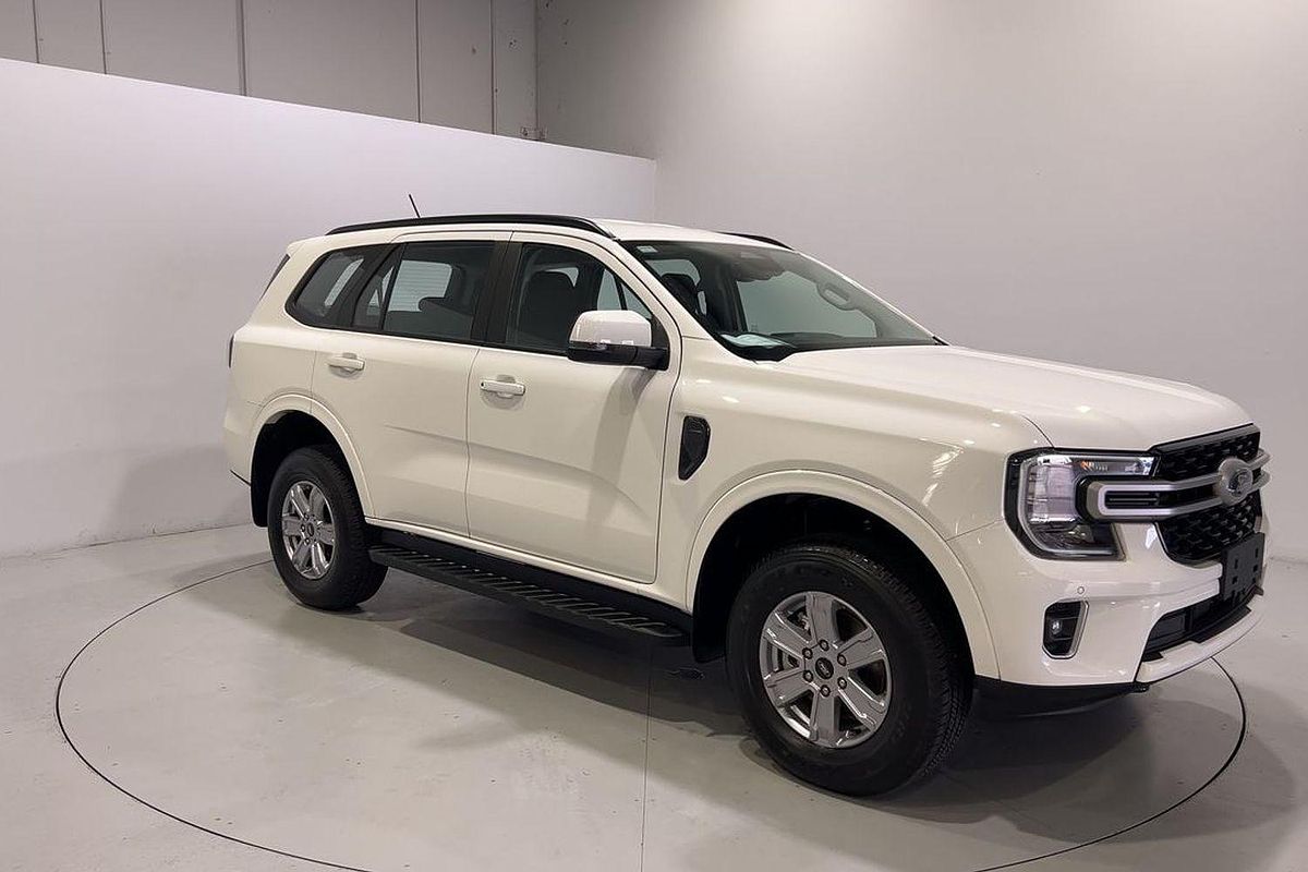 2025 Ford Everest Ambiente 2.0L