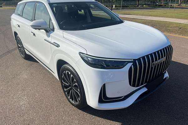 2025 Jaecoo J8 Track