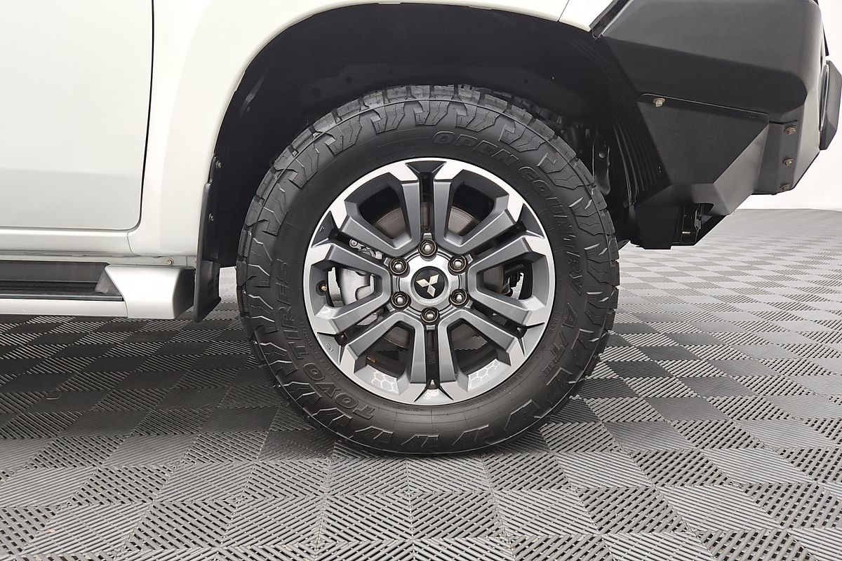 2019 Mitsubishi Triton GLS MR 4X4