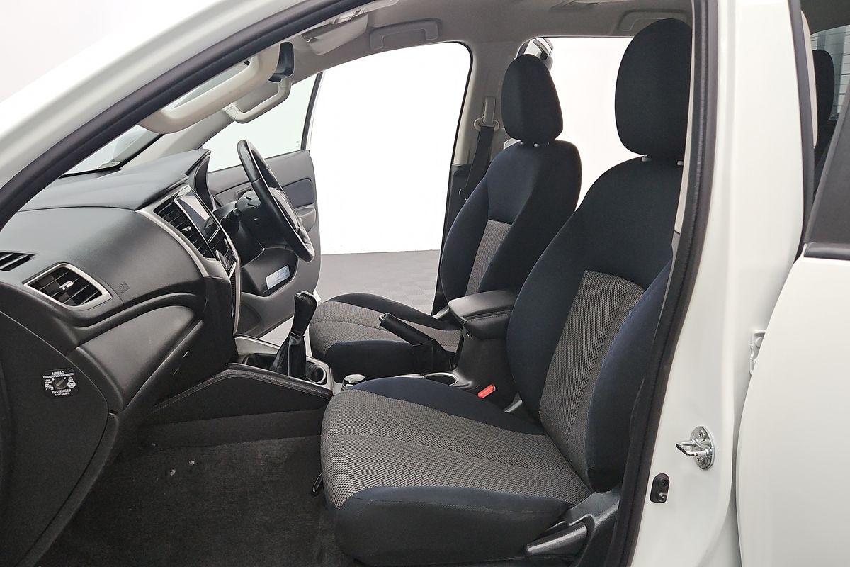 2019 Mitsubishi Triton GLS MR 4X4